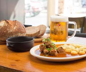 Paprika goulash with Czechvar beer